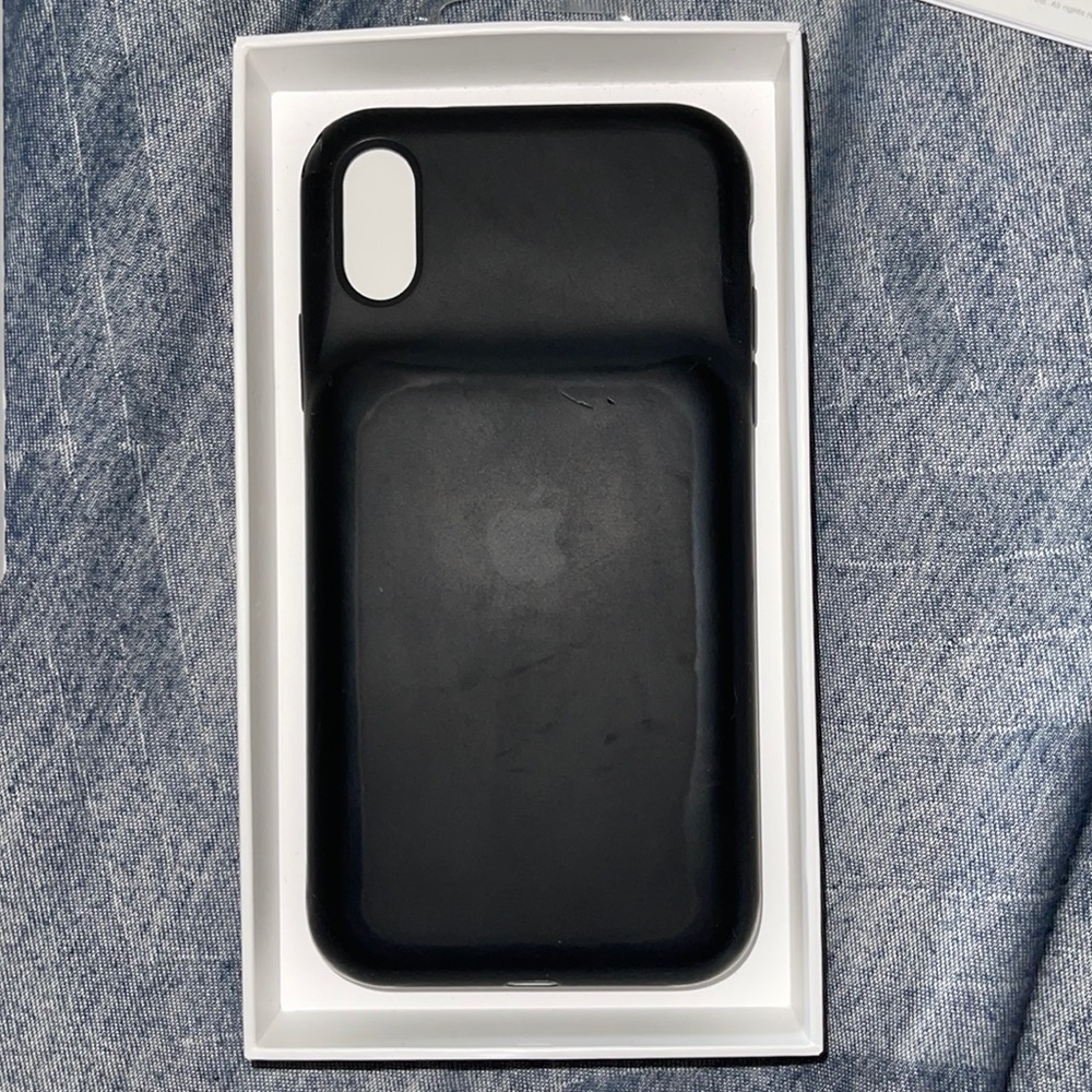 iPhone XR Charging Case